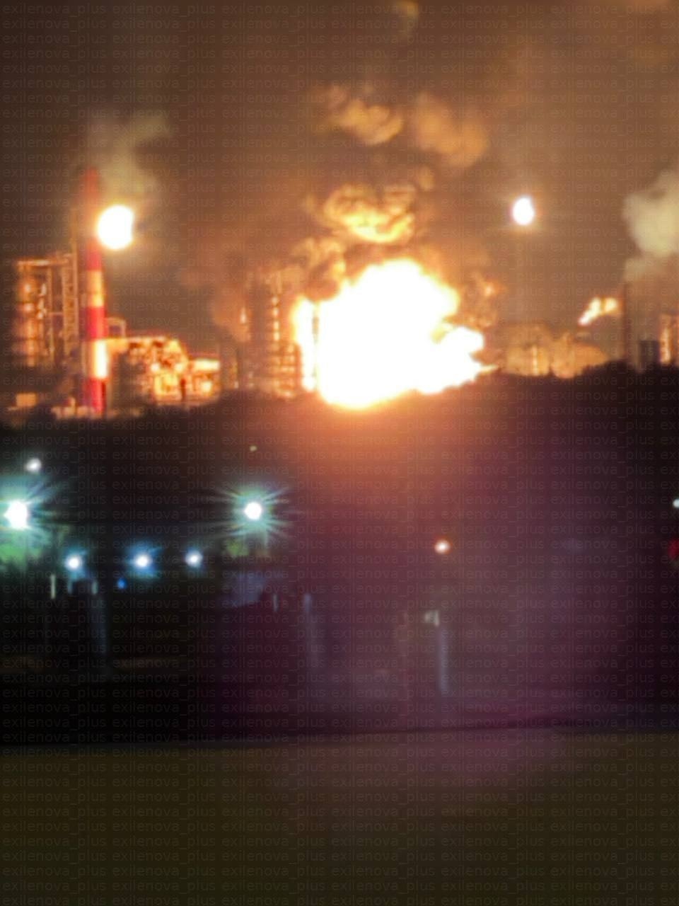 Последствия налета БПЛА на нефтеперерабатывающий завод в Рязани