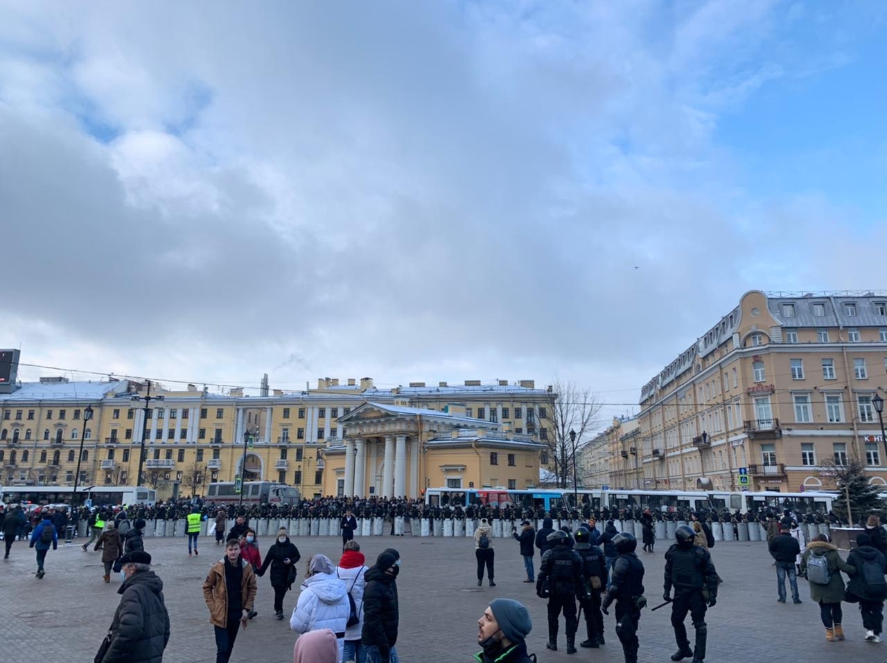 Фото с протестов в Санкт-Петербурге