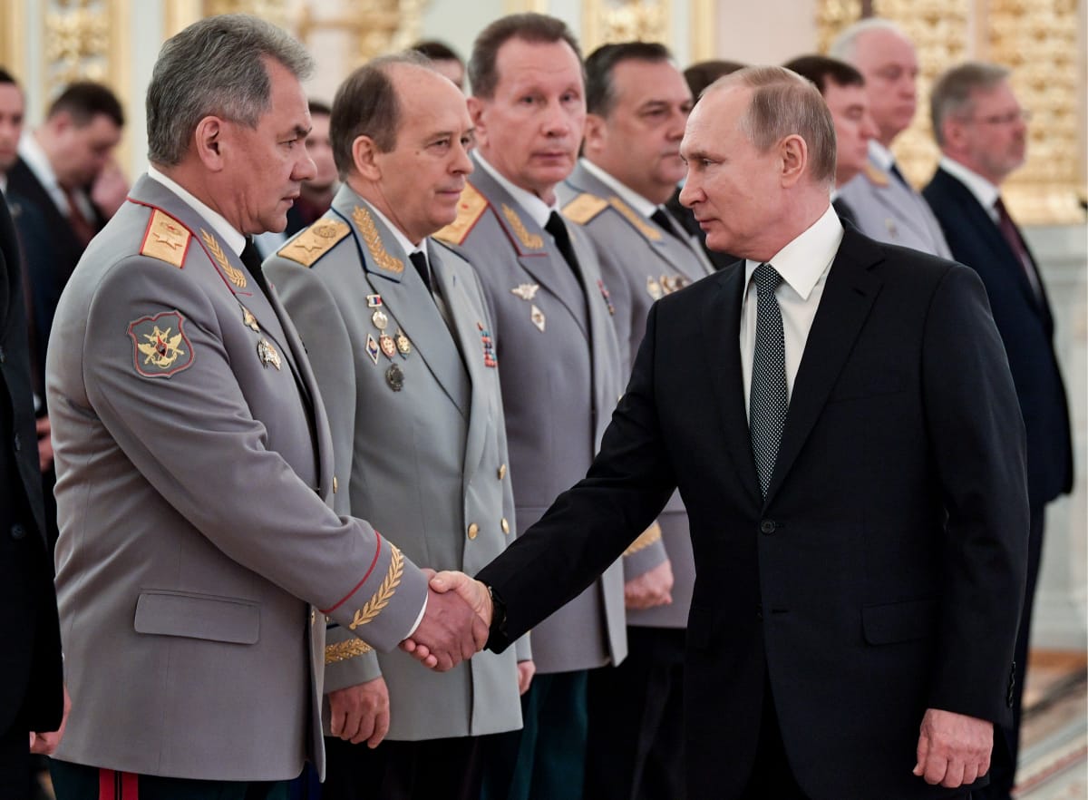 В ожидании бойни. Переговоры о мире обречены на провал, в российской элите не оказалось «партии мира»