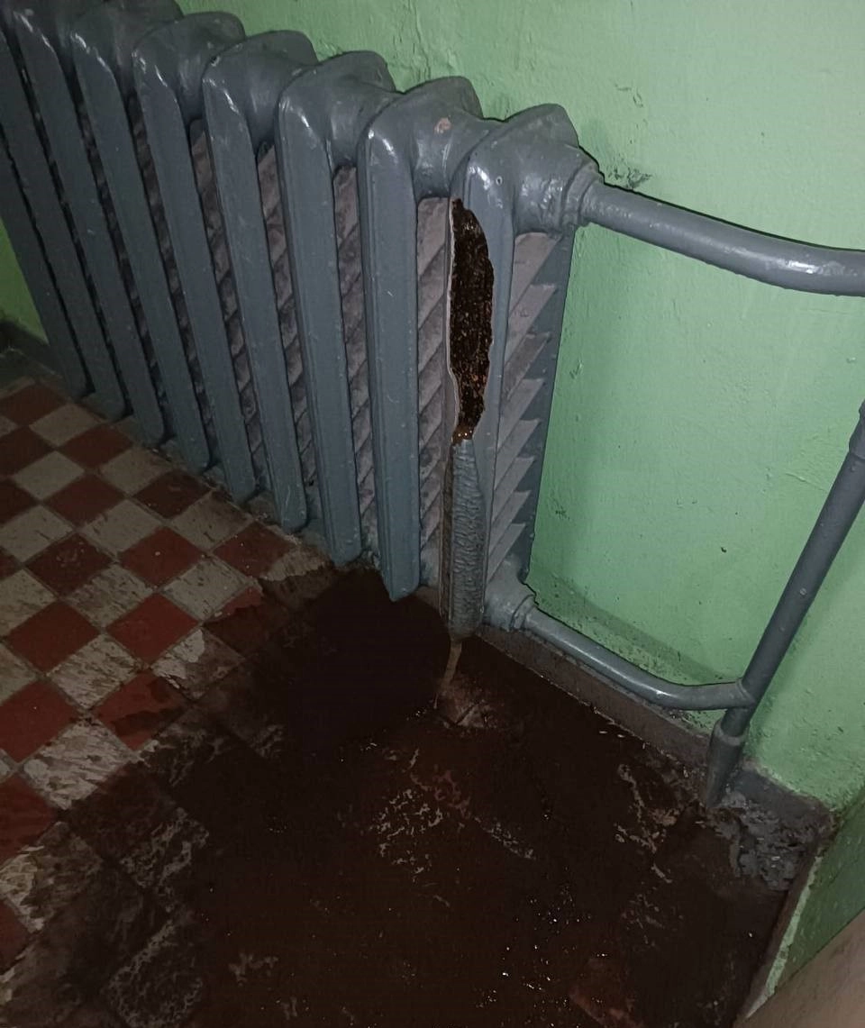 Лопнувшая батарея в Подмосковье